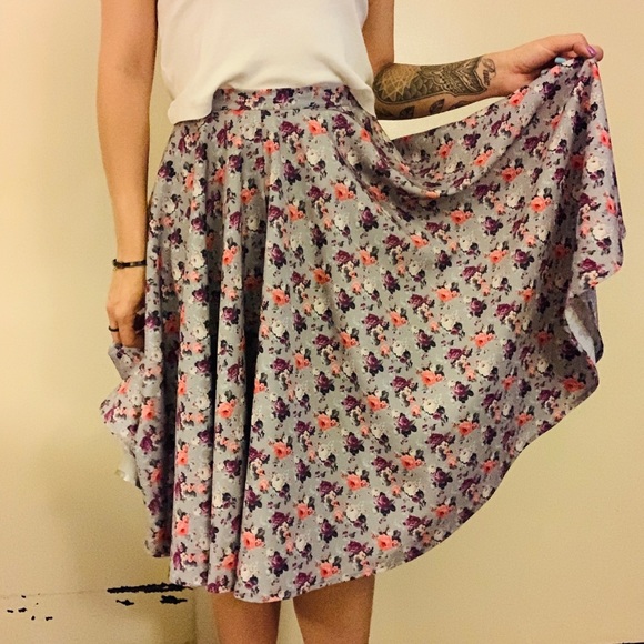 Modcloth Dresses & Skirts - ModCloth floral skirt